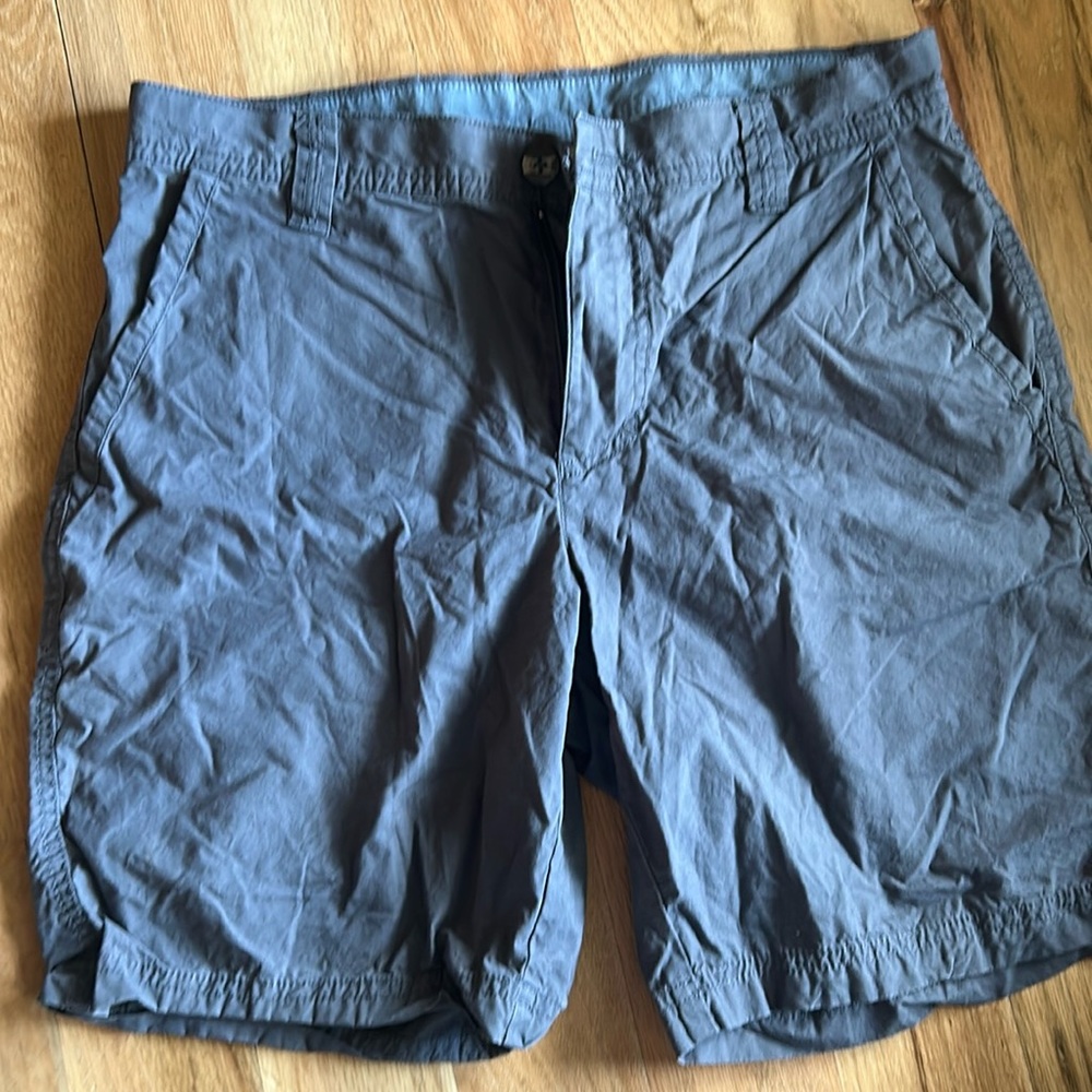 Columbia flat front 8in inseam